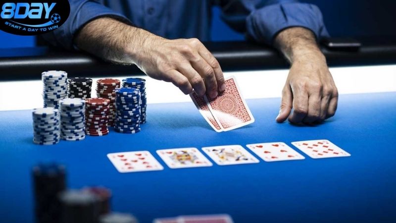 Thứ Tự Bài Trong Poker - Khám Phá Nghệ Thuật Chiến Lược 6 tam-quan-trong-trong-tro-choi-poker